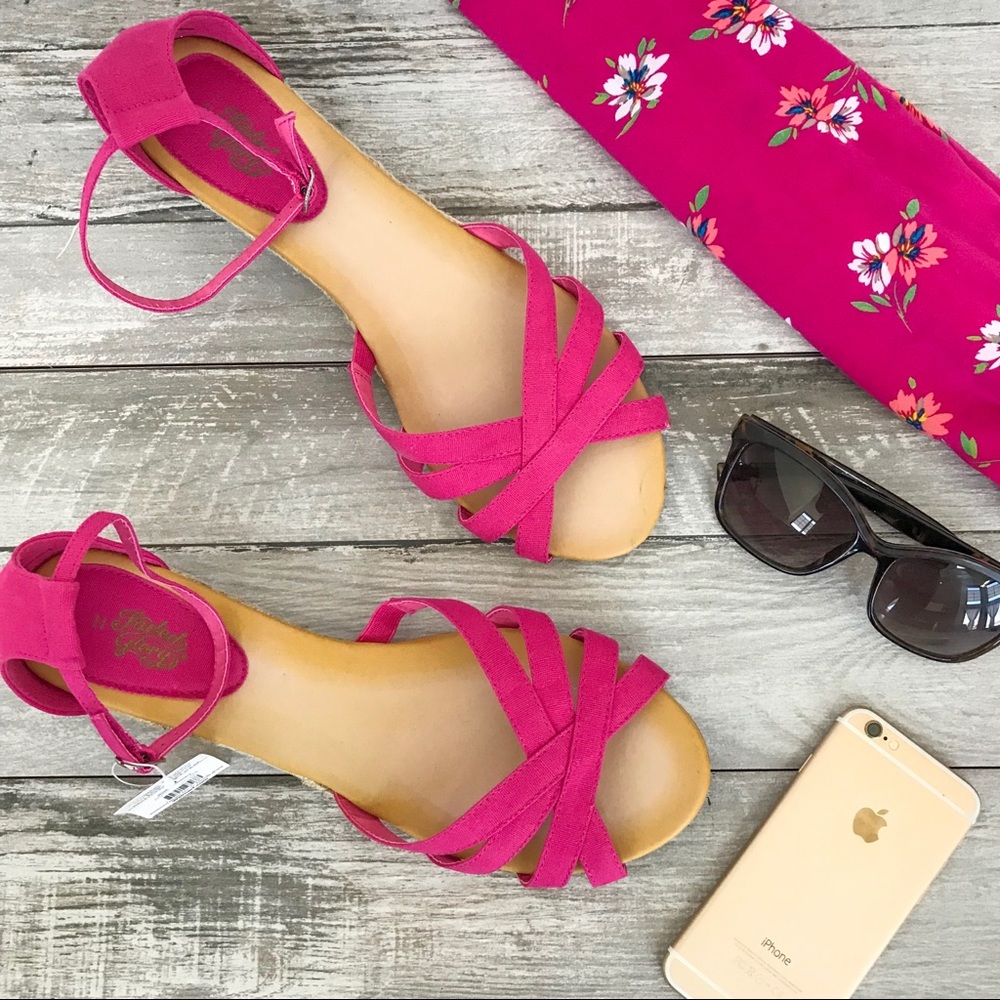 Faded Glory pink sandals NWT